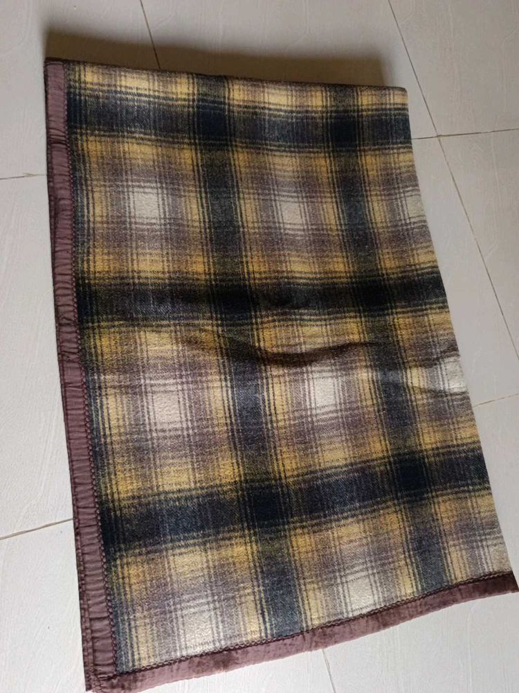 Vintage Plaid Throw Blanket