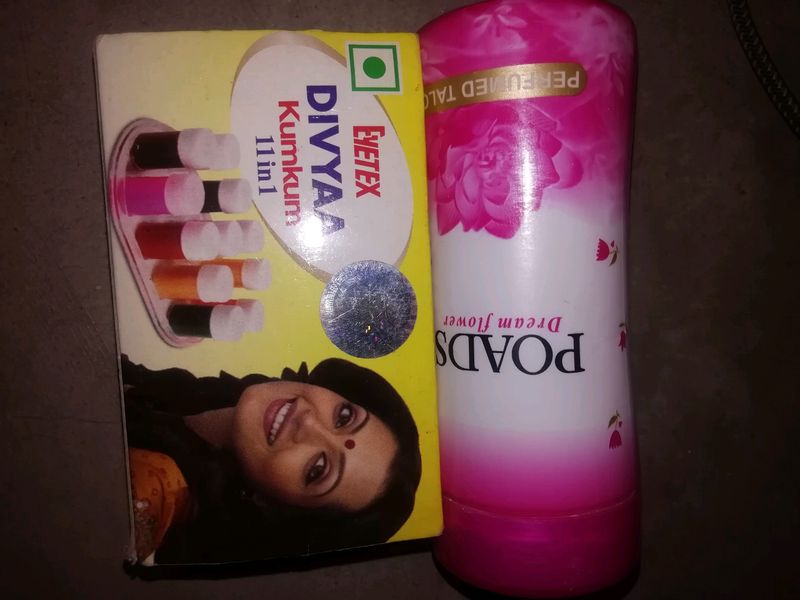 kumkum bindi and powder