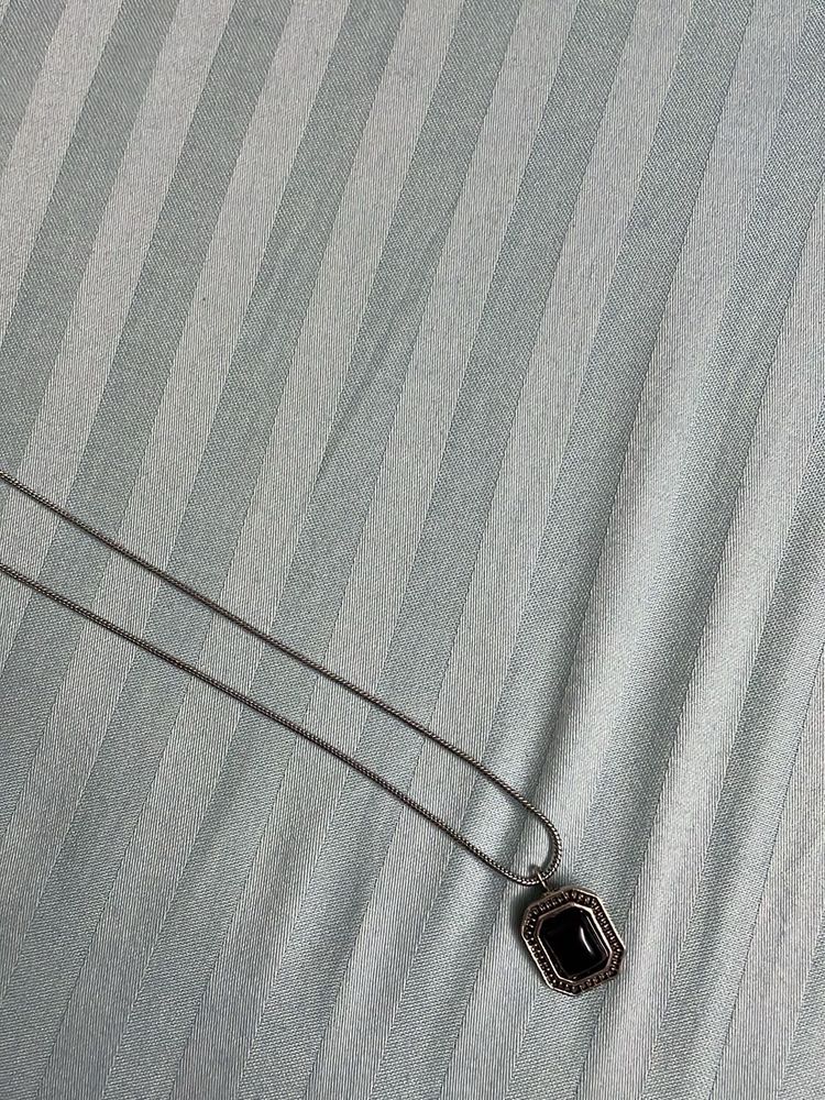 Elegant Silver Necklace with Black Pendant