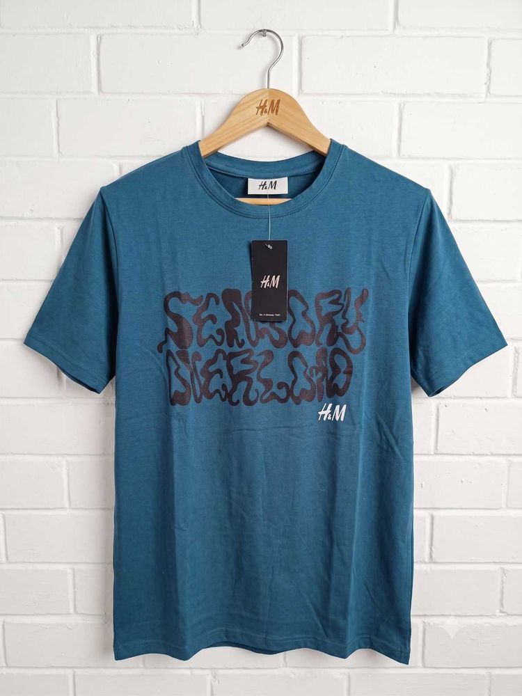 💯OG H&amp;M Brand New tshirt with Tag 🏷