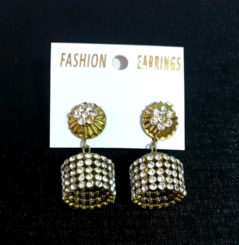Stylish Jhumka Earrings