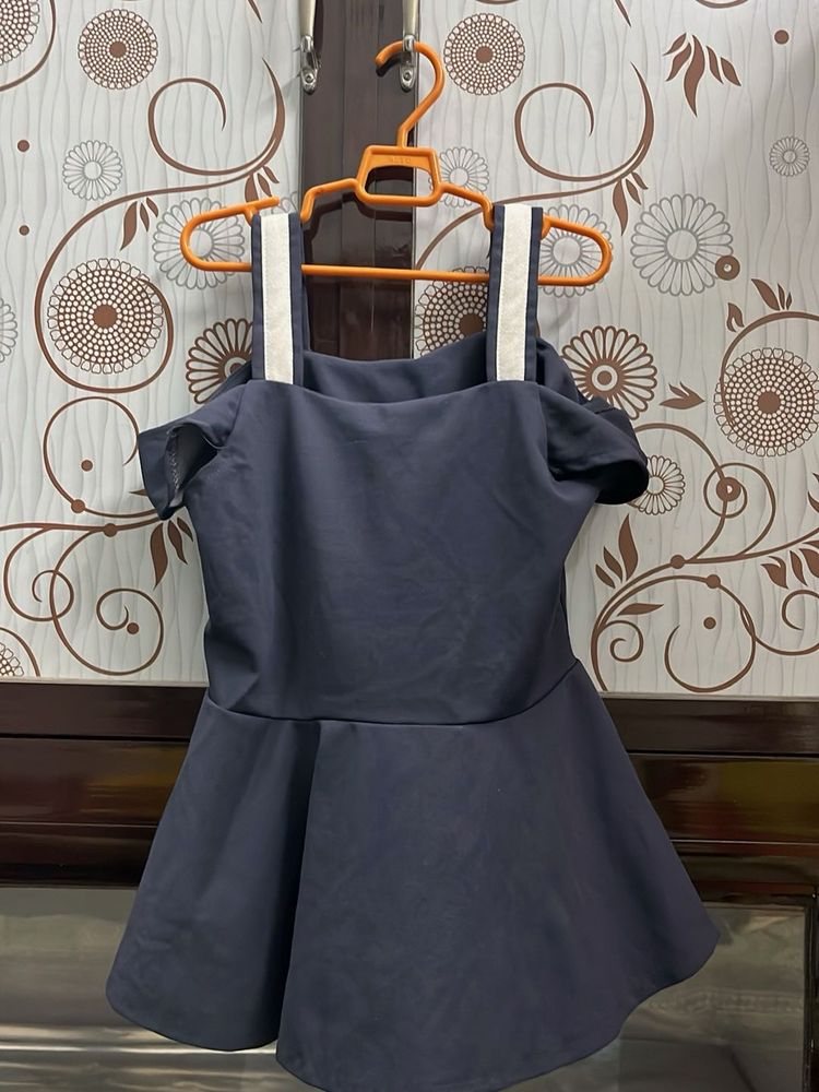 Chic Navy Cold Shoulder Dress