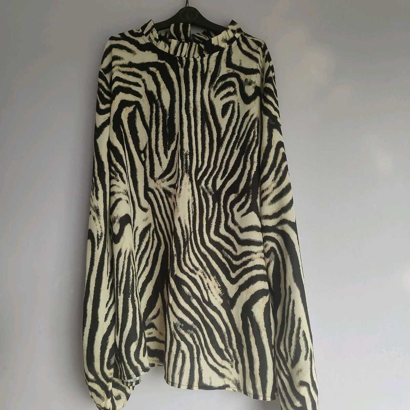 Zebra print Top
