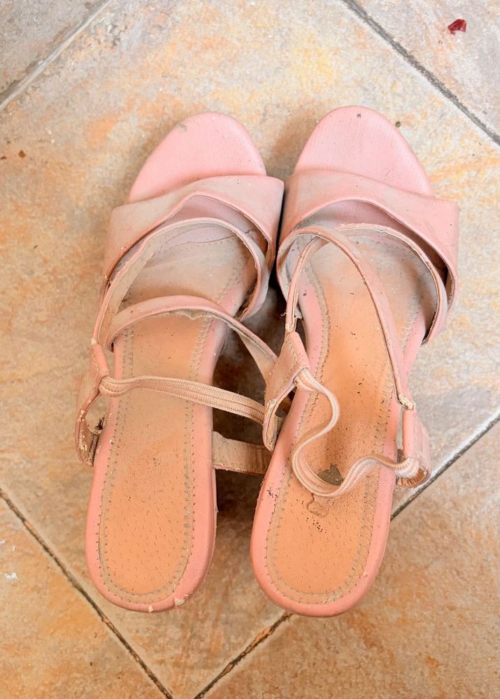 Chic Pink Strappy sandal and Bally