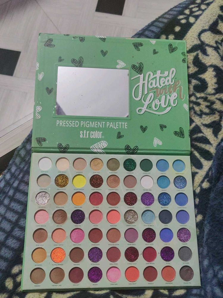 s.f.r color Hated With Love Palette