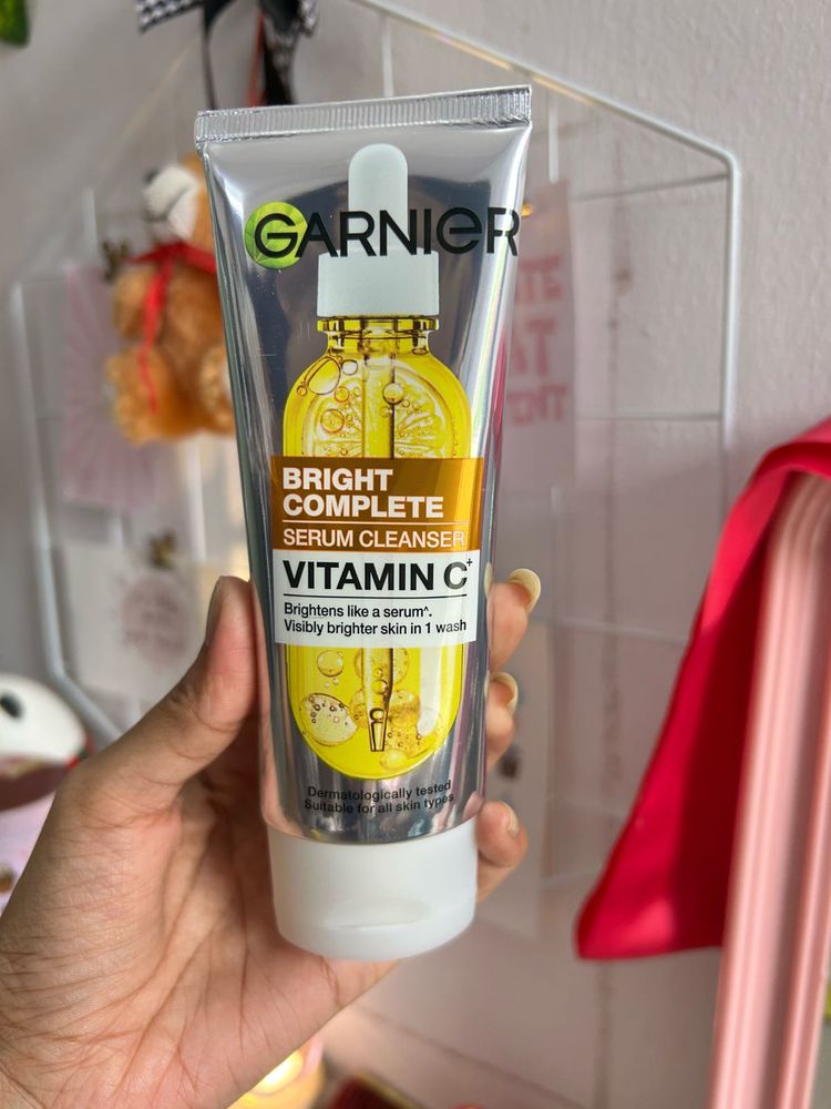 Garnier Vitamin C Serum Cleanser 2 pack