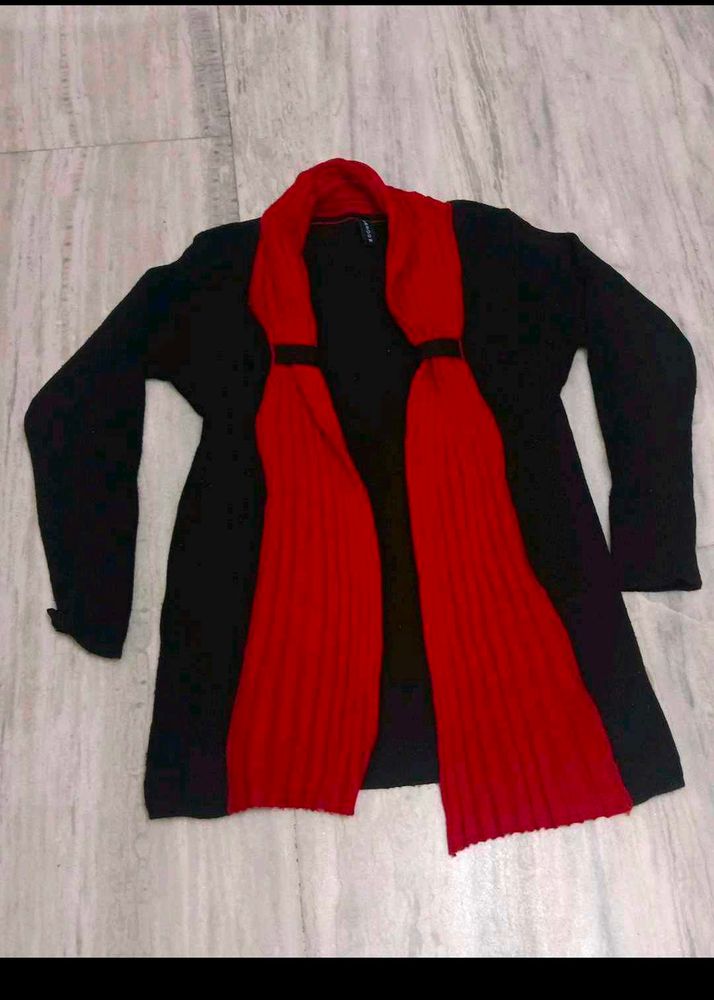 Chic Black &amp; Red Cardigan