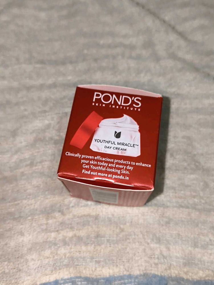 Pond's Youthful Miracle Day Cream
