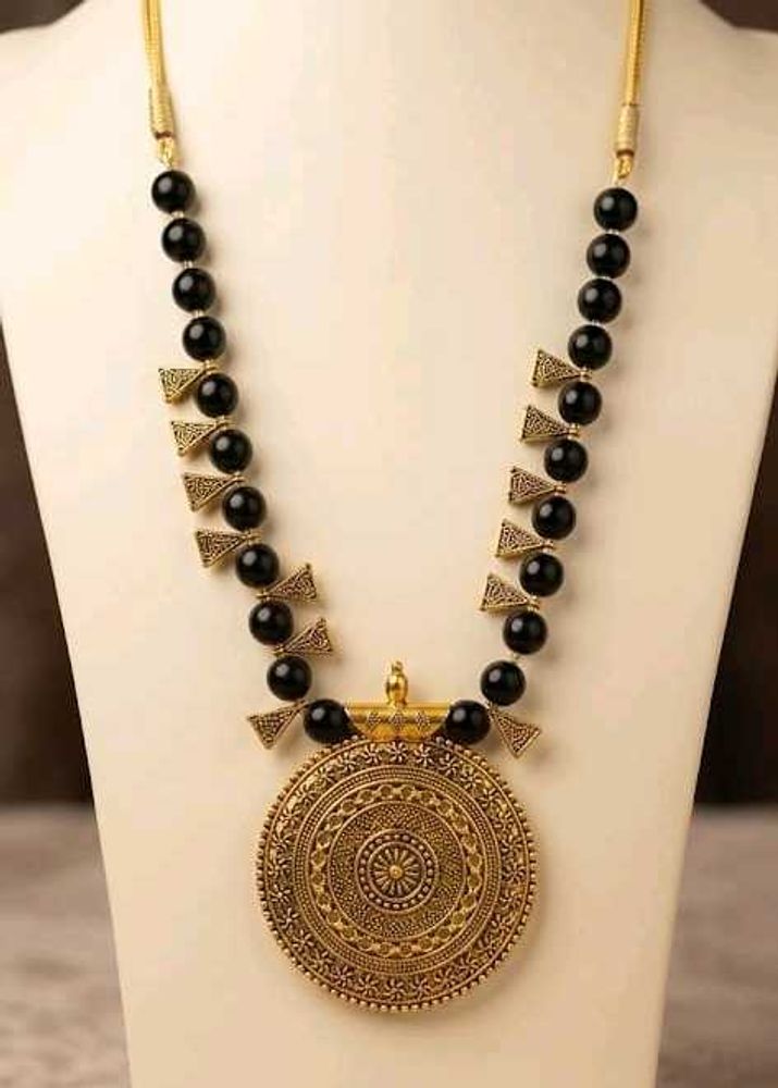 Temple-style Long Necklace Elegant Black Beads