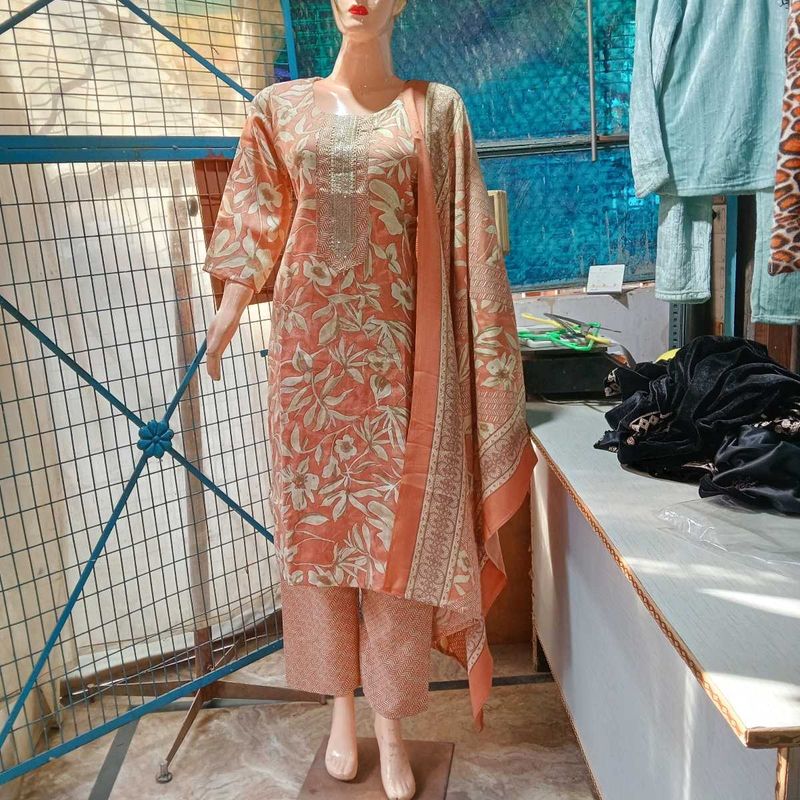 Elegant Peach Floral Kurta Set