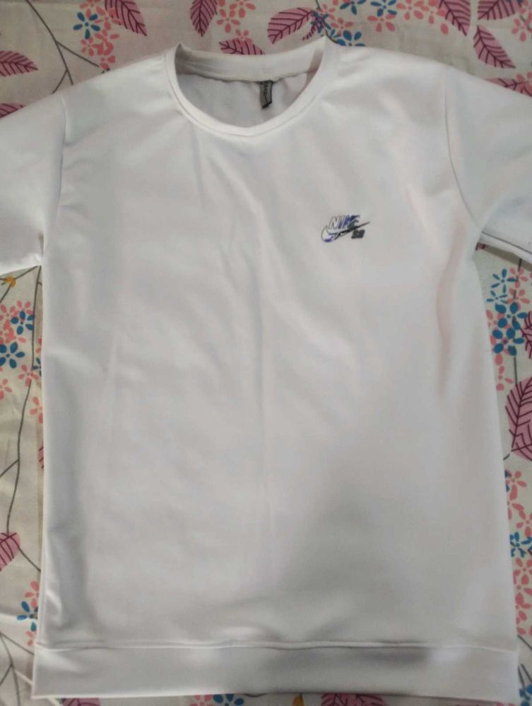 Nike Logo Sweatshirt