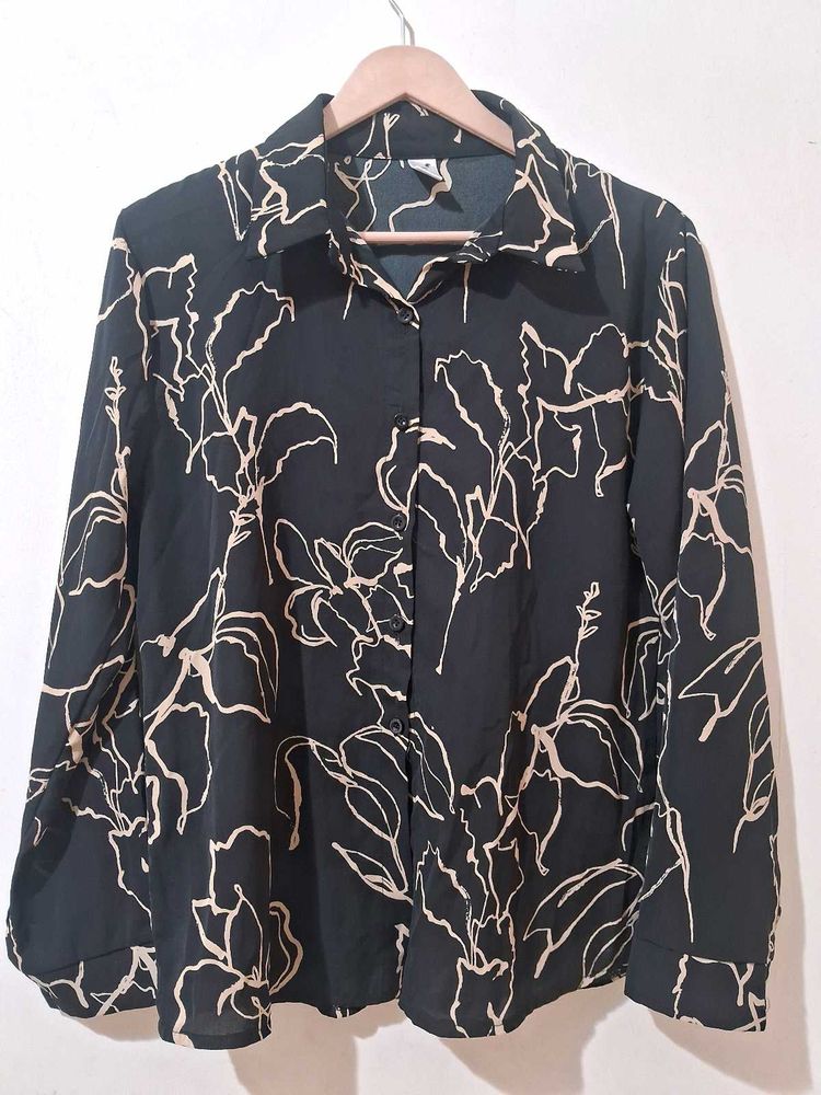 Chic Floral Print Button-Up Blouse