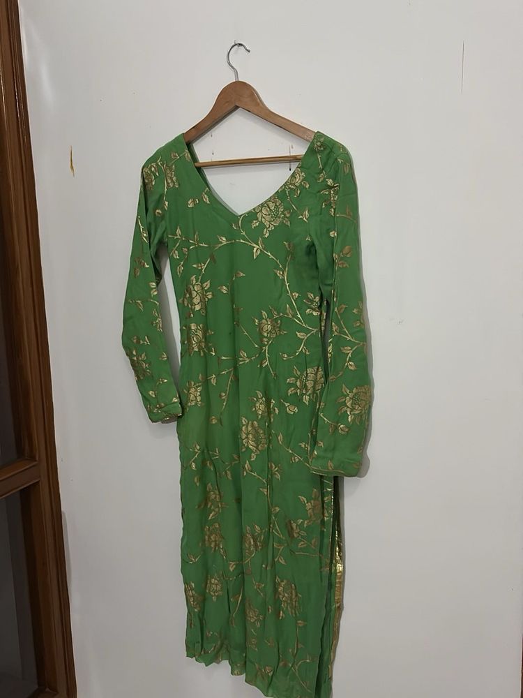 Elegant Green Kurta set with Gold Floral Print