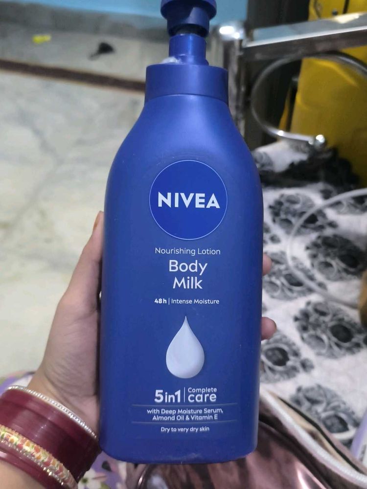 Nivea Nourishing Body Milk Lotion
