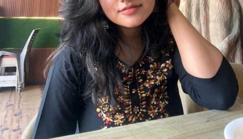 BLACK CHIKANKARI SHORT KURTI🩶