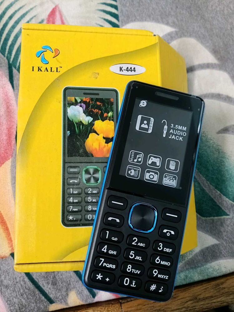 IKALL K-444 Basic Mobile Phone