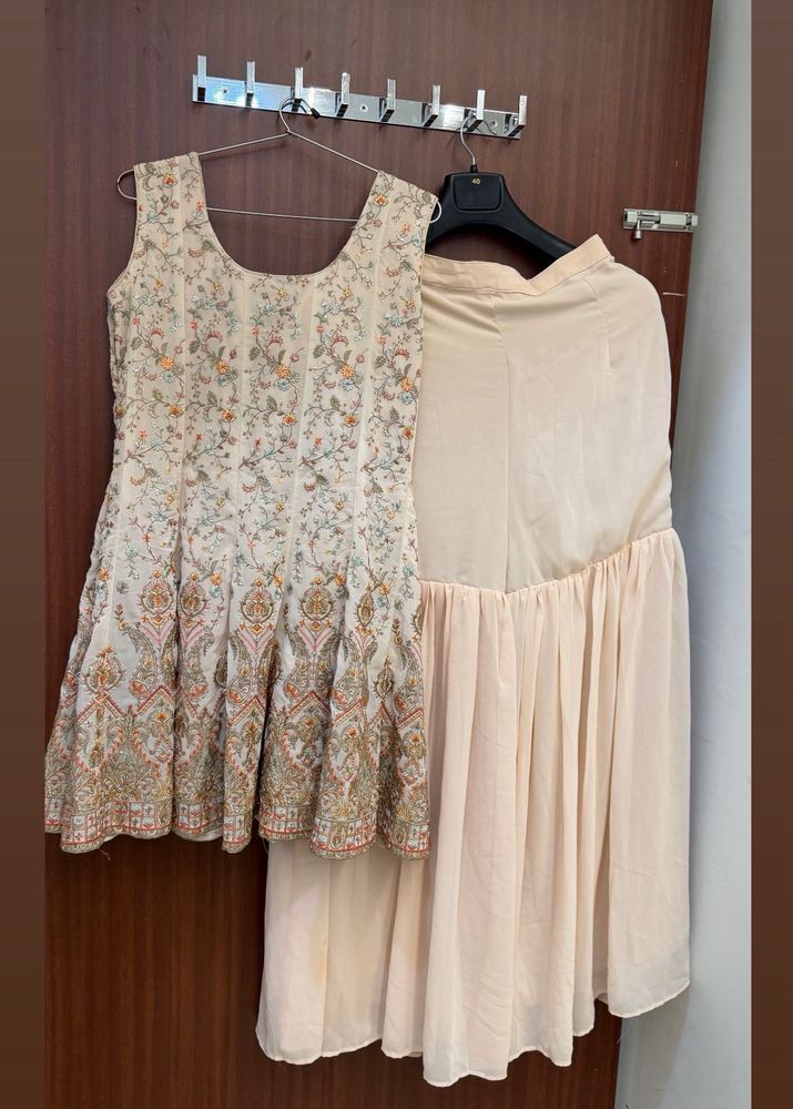 Elegant Embroidered Kurta Set
