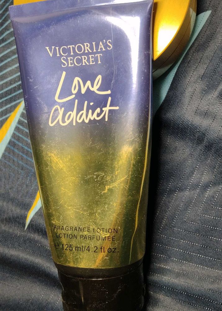 Victoria's Secret Love Addict Lotion