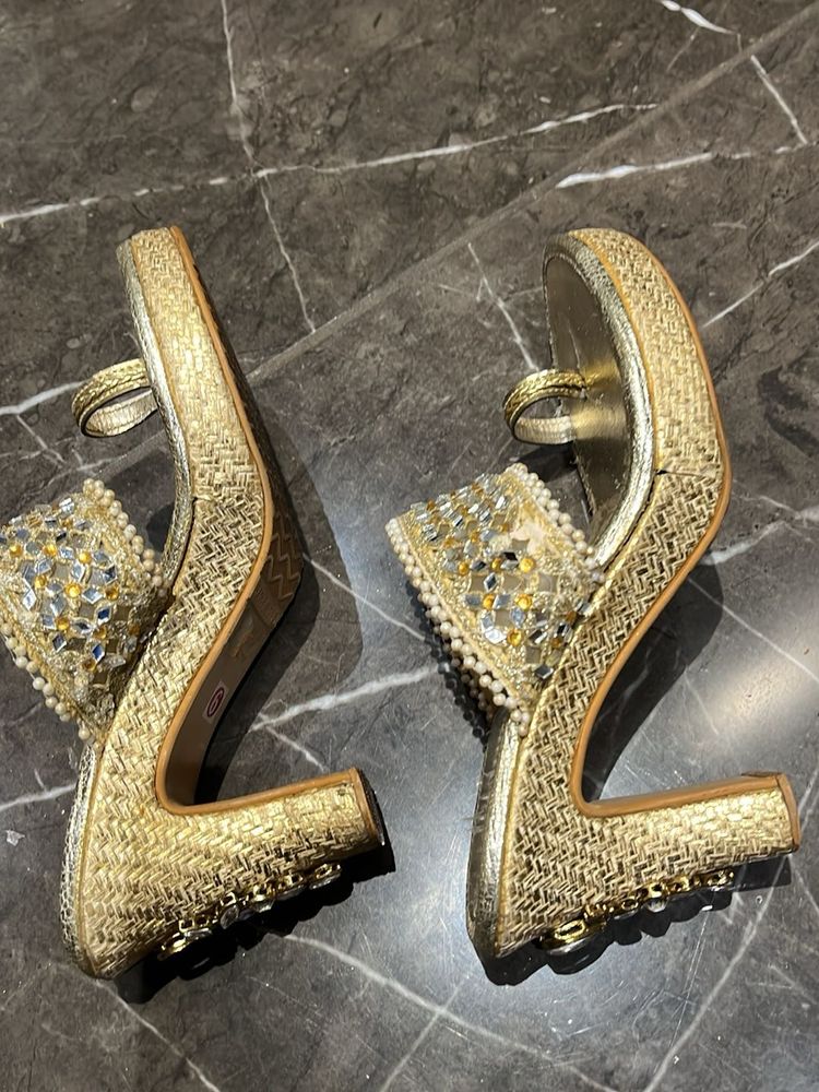 Embellished Golden heels