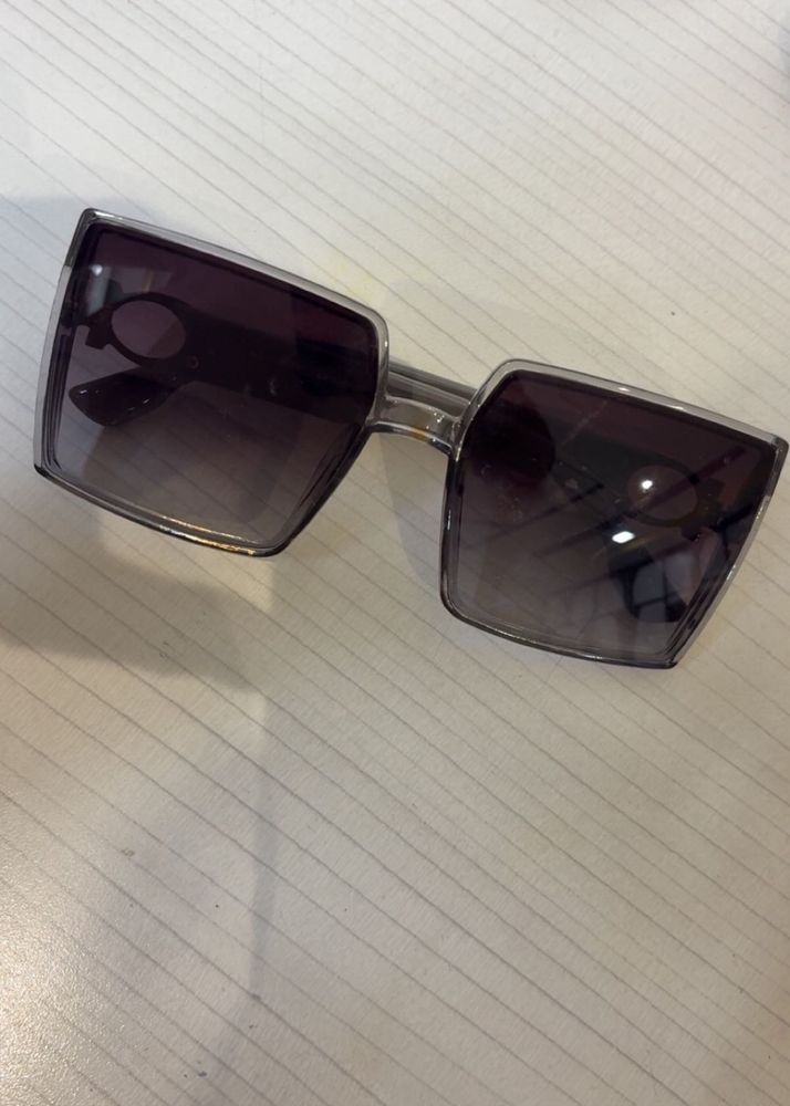 Chic Oversized Square Sunglasses