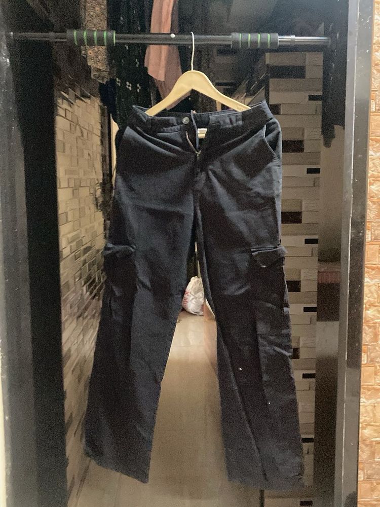 SALEE ‼️‼️ MAx Black Cargo Pants