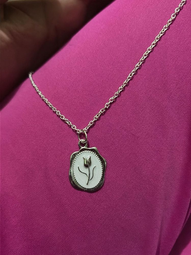 Silver Tulip Pendant Necklace