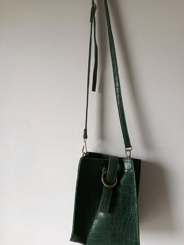 Stylish Green Crocodile Print Handbag