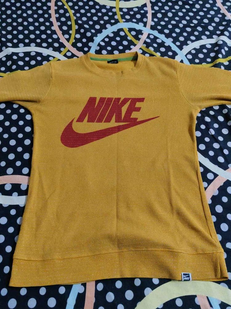 Nike Tee