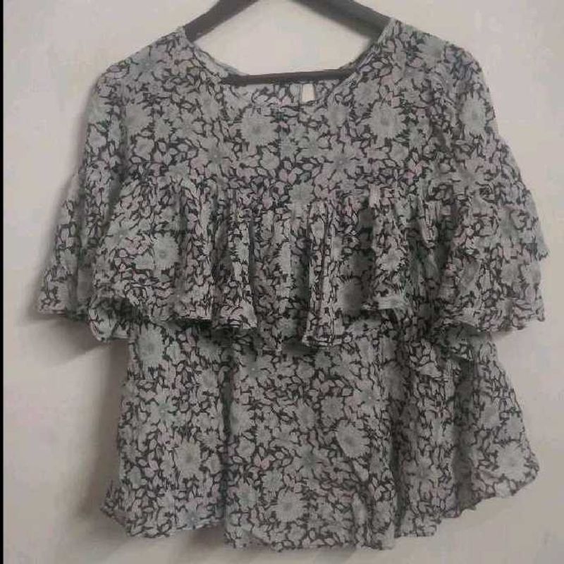 Floral Print Tiered Ruffle Top