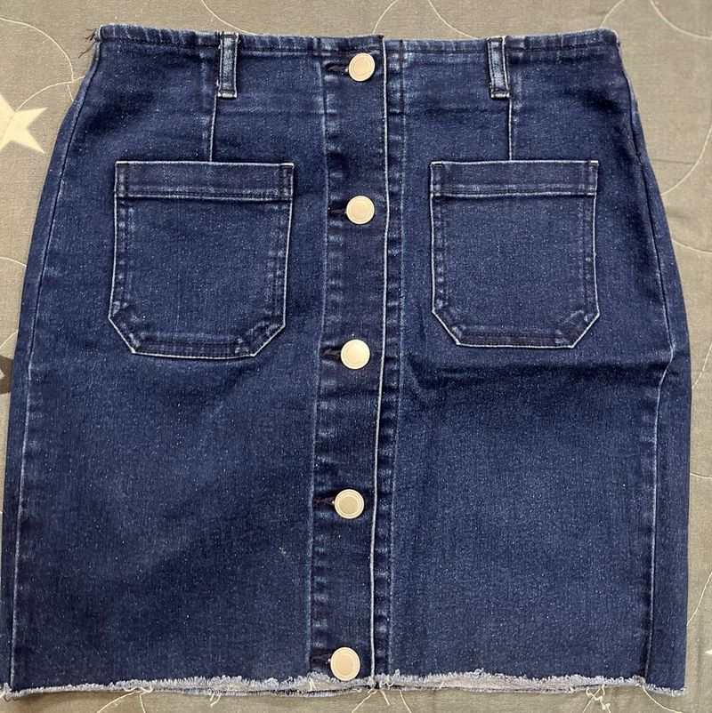 Classic Denim Button-Front Mini Skirt