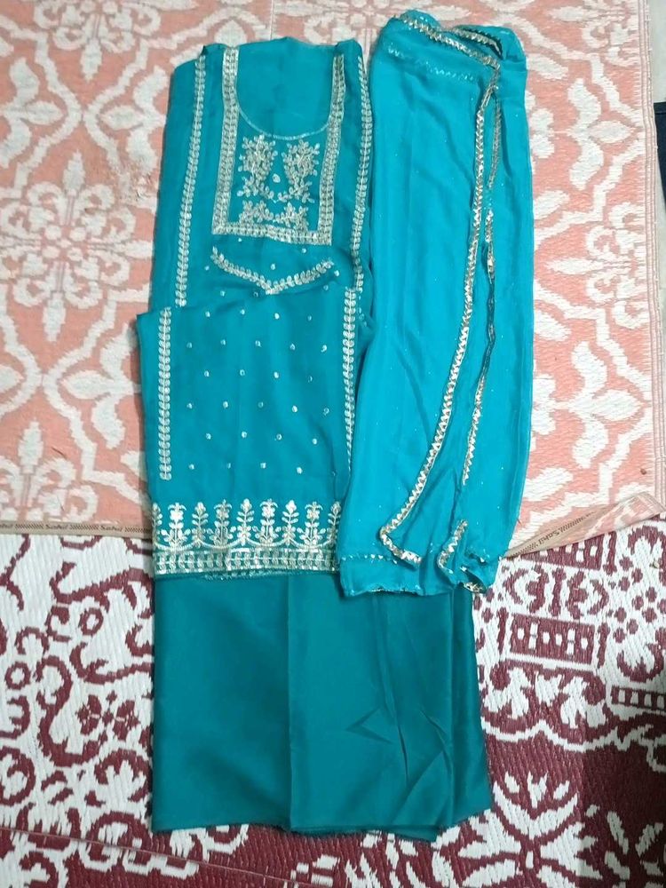Beautiful Teal Embroidered Kurta Set