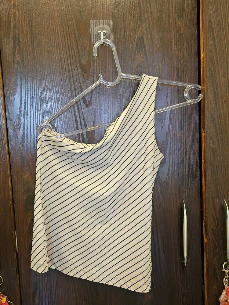 Chic Striped One-Shoulder Top