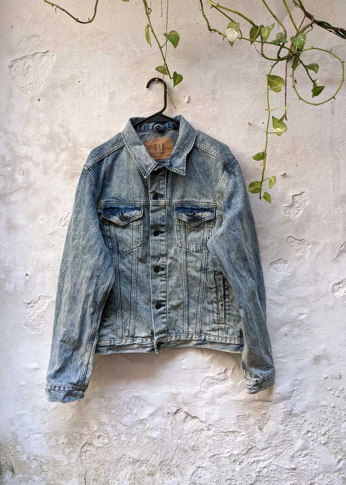 Vintage GAP Denim Jacket - Classic Style