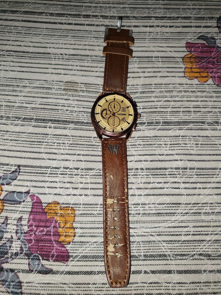 Classic Brown Leather Strap Watch