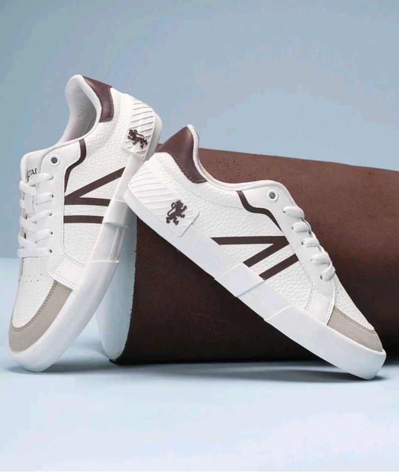 RED TAPE Women Low-Top Lace-Up Sneaker