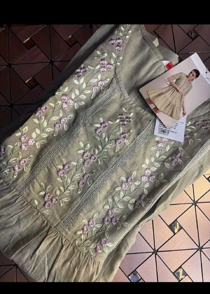 Embroidered Olive Green Kurta