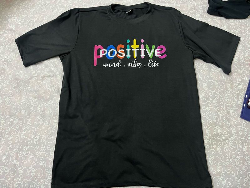 Set of 3 Graphic T-Shirts