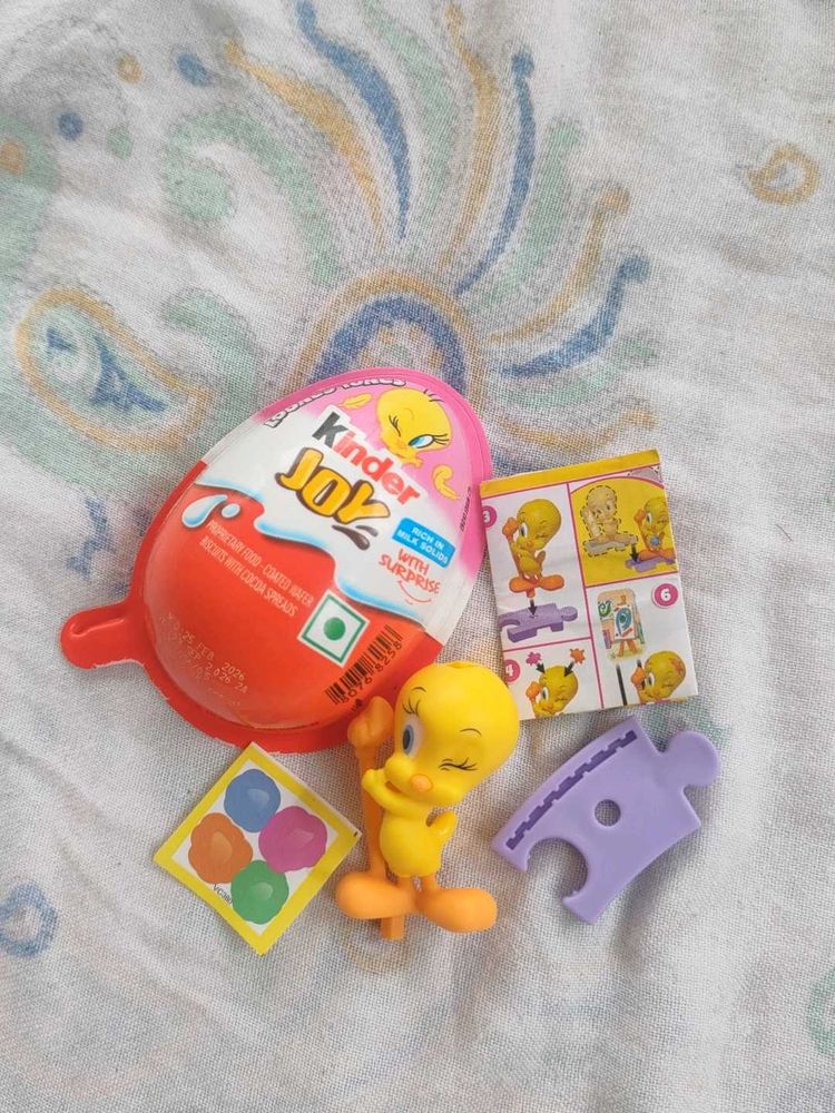 Kinder Joy Tweety Bird Surprise Toy