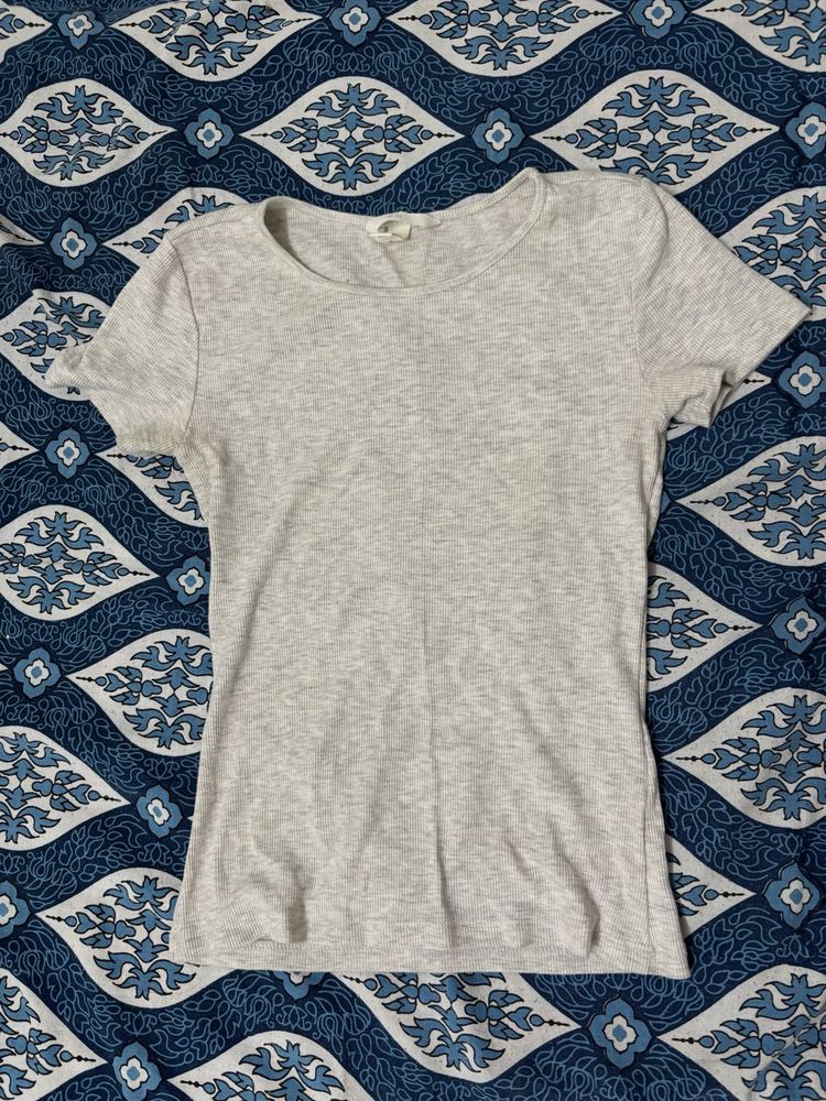 H&amp;M T-Shirt