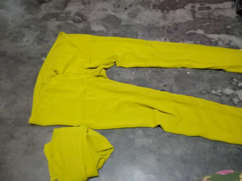 Pant and Dupatta Set