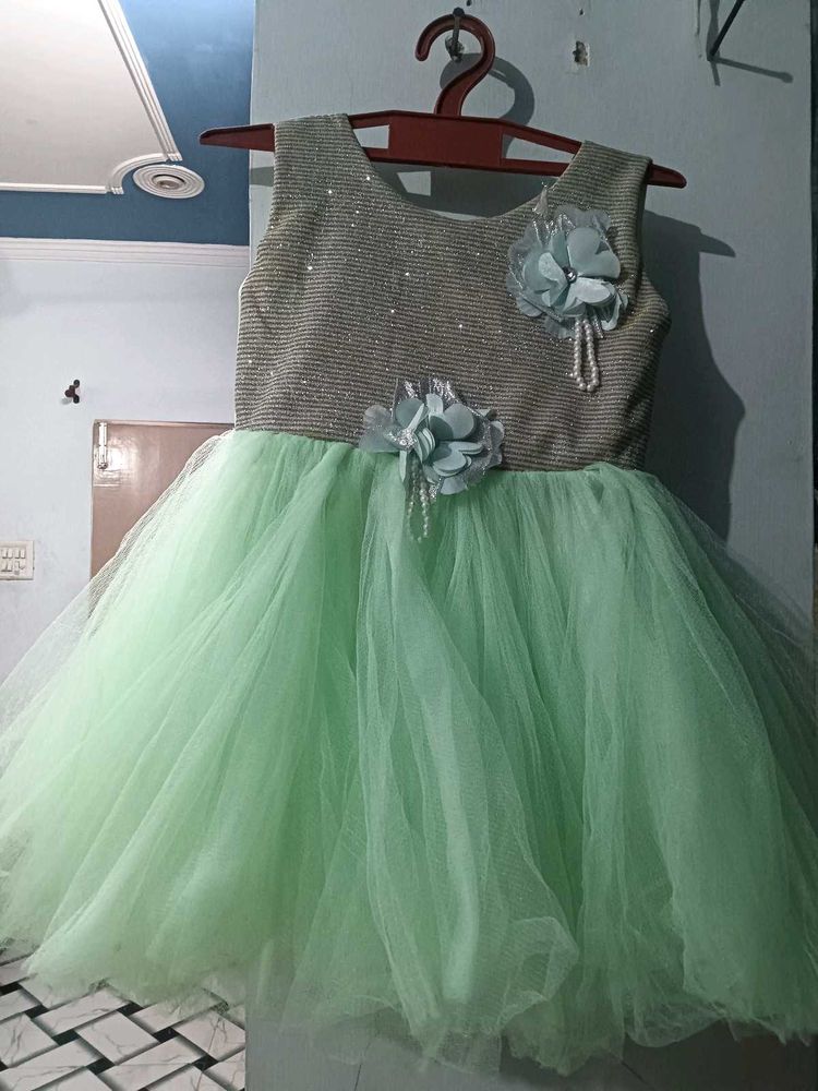 Net Frock New Condition