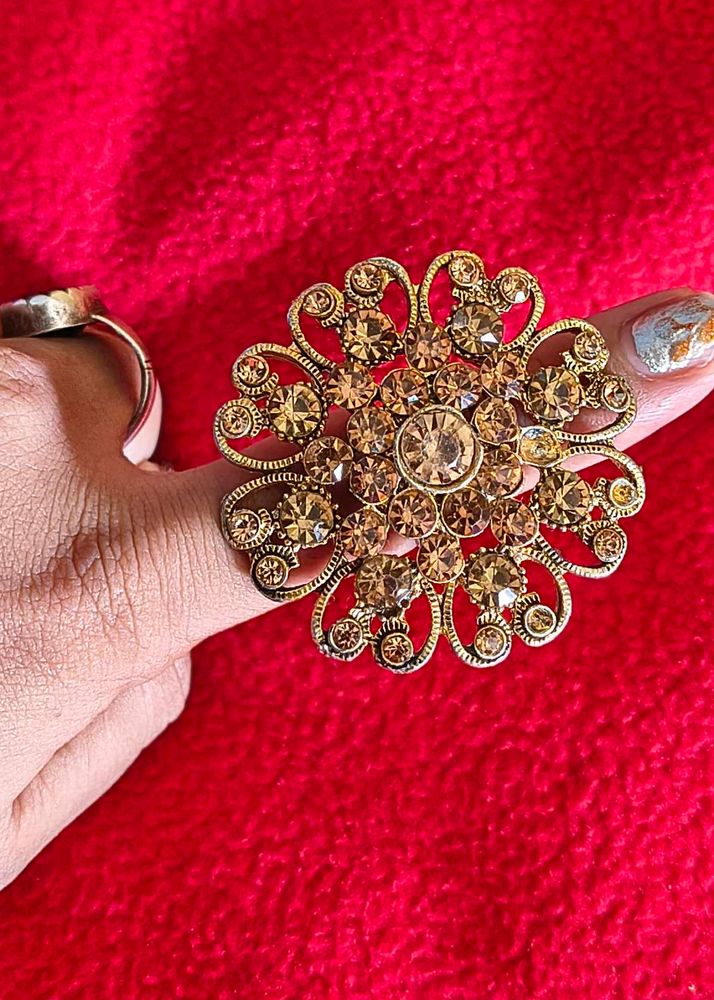 Exquisite Rhinestone Statement Ring