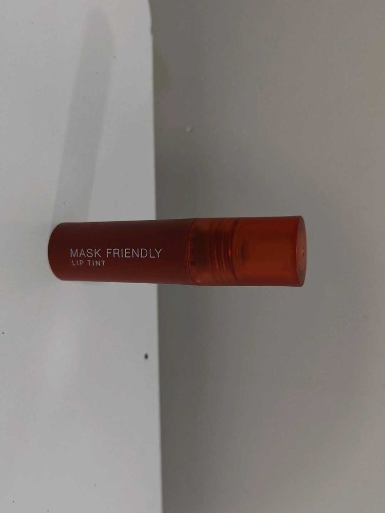 Mask Friendly Lip Tint