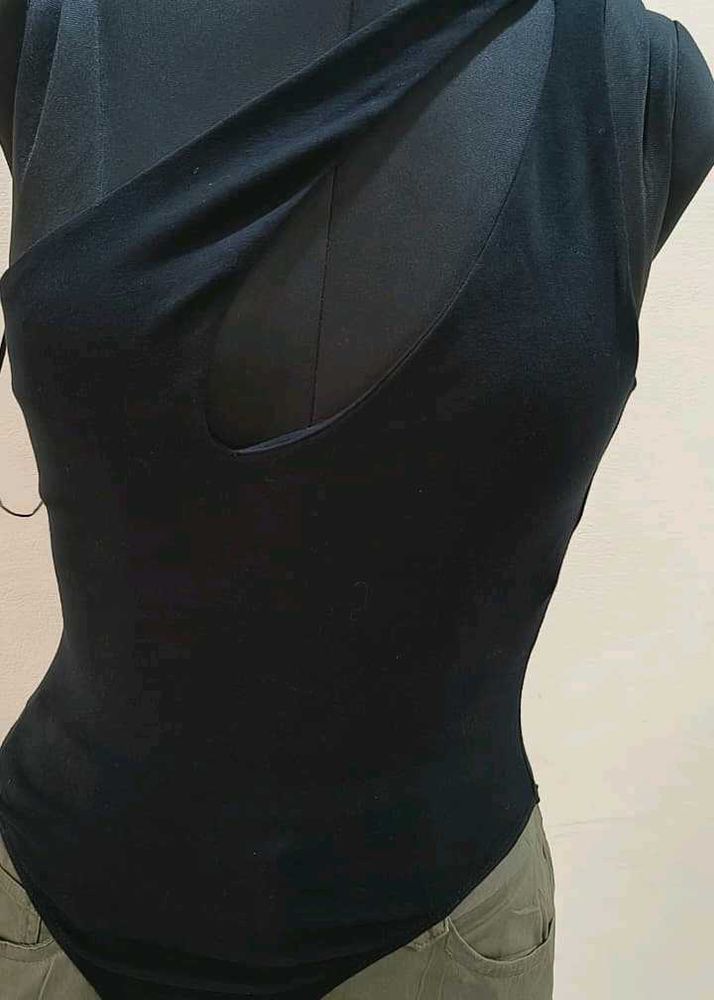 Chic Black One-Shoulder Top