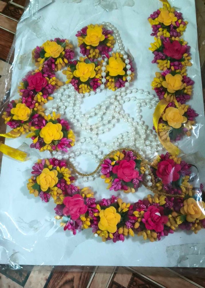 Floral Jewellery Set