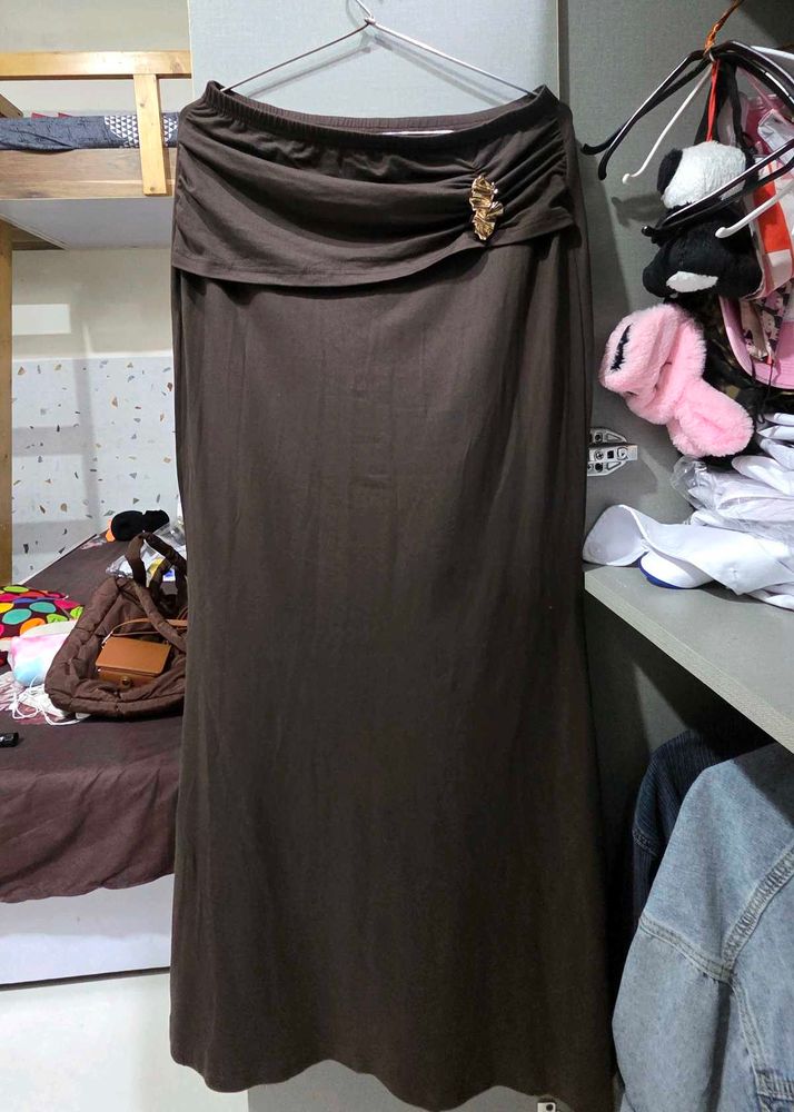 Elegant Brown Maxi Skirt with Brooch Detail