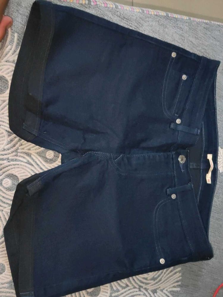 Levis denim blue shorts