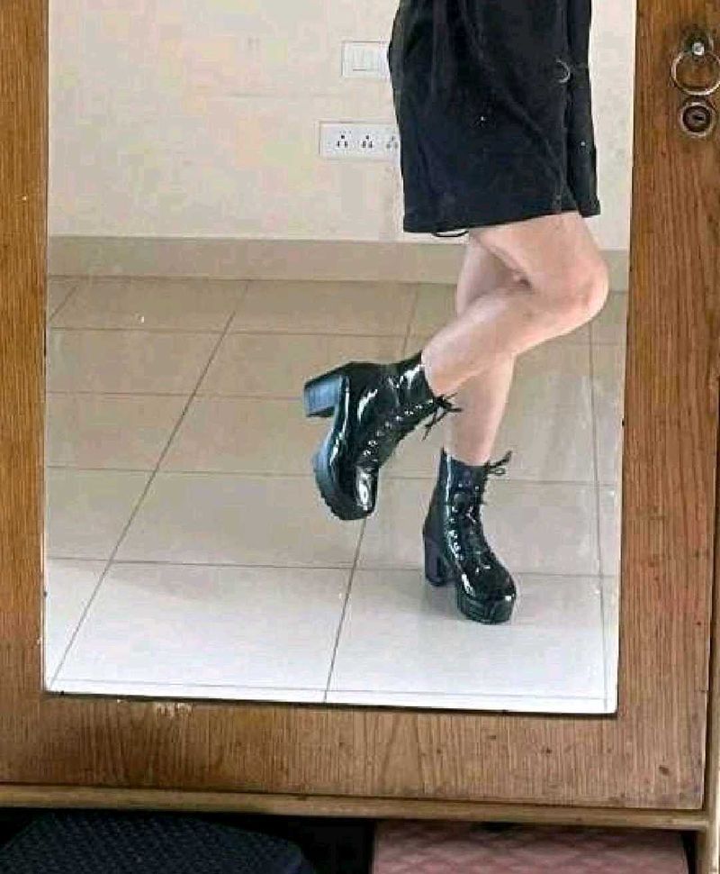 Glossy Black Platform Heel Ankle Boots