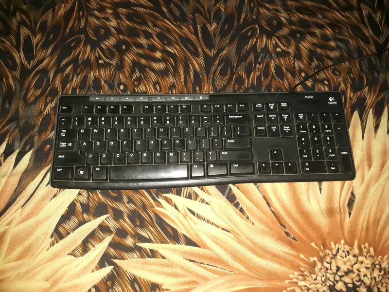Logitech K200 Keyboard