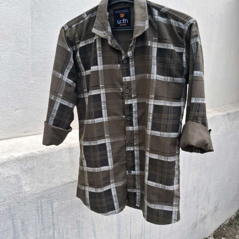 checks shirt (s)